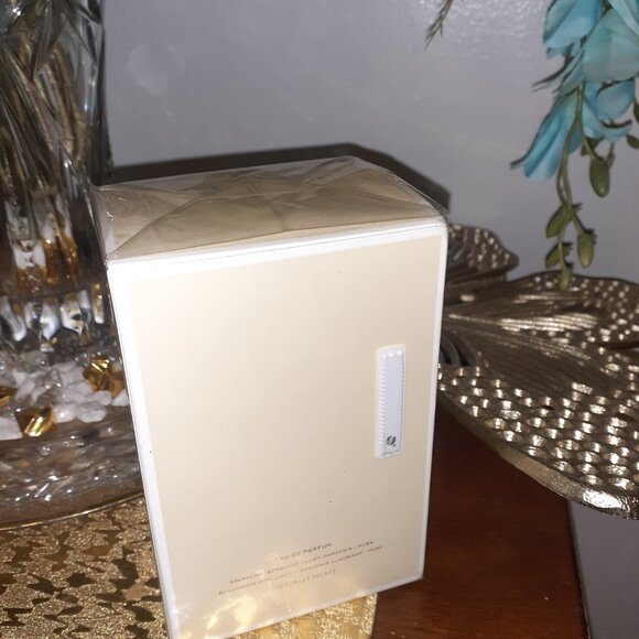 Angel Gold Perfume- Victoria's Secret - Picture 3 of 5